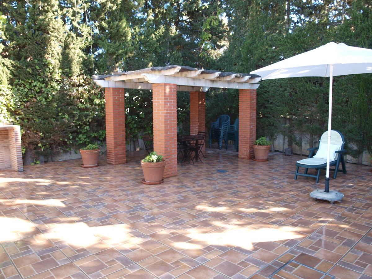 Vakantiehuis Acogedora Y Amplia Con Piscina